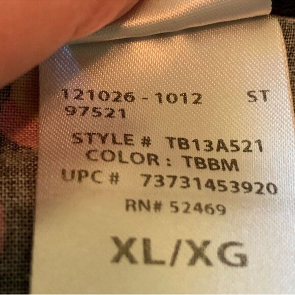 Scrub Tops Lot 3 Disney Life Uniform Destination Women’s XL Pink Purple Black. - Picture 4 of 16